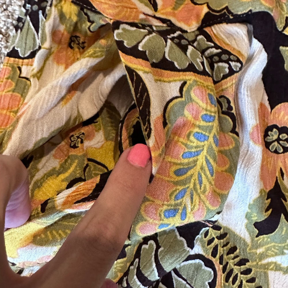 Jessica Simpson Shaye Floral Wide Leg Pants - Picture 3 of 8